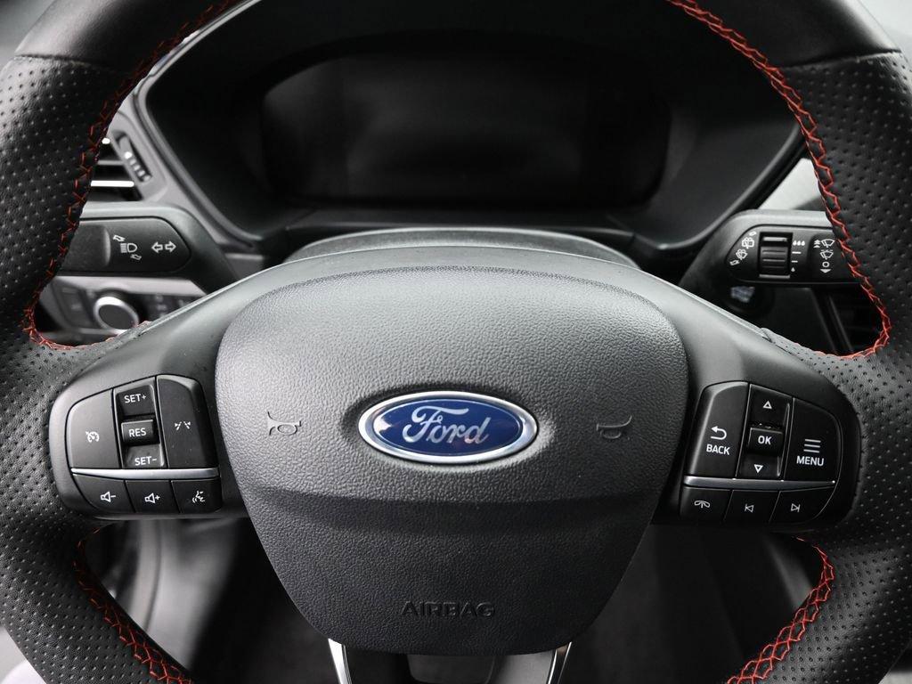 2023 Ford Escape Vehicle Photo in Cedar Rapids, IA 52402