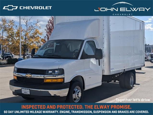 2024 Chevrolet Express Commercial Cutaway Vehicle Photo in ENGLEWOOD, CO 80113-6708