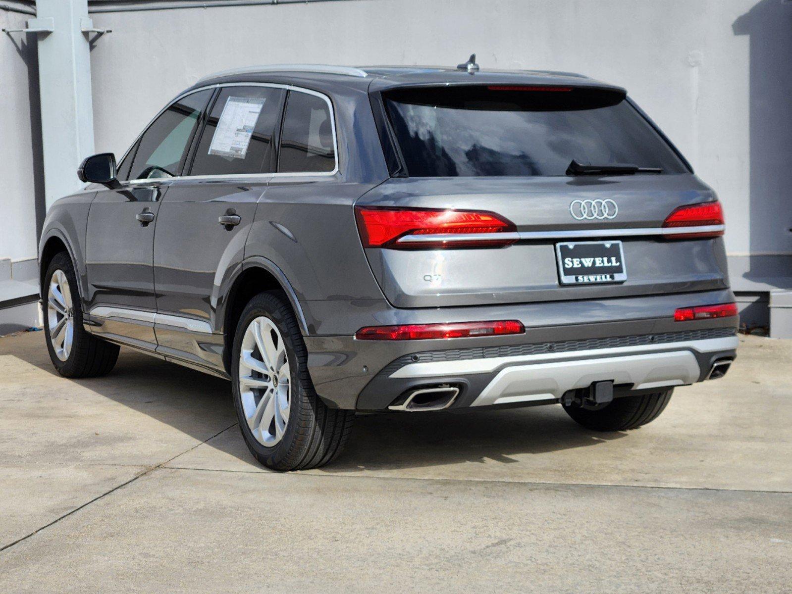 2025 Audi Q7 Vehicle Photo in SUGAR LAND, TX 77478