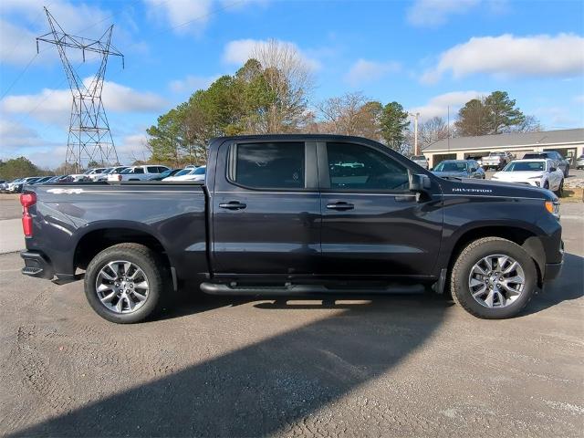 Used 2022 Chevrolet Silverado 1500 RST with VIN 1GCUDEED1NZ645399 for sale in Albertville, AL