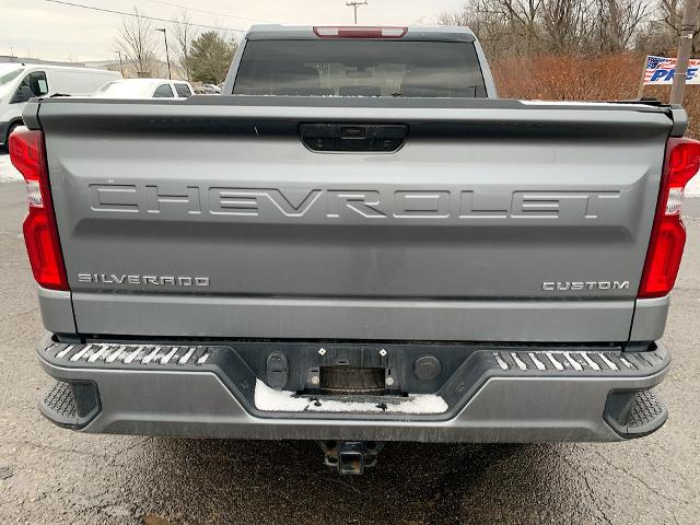 2020 Chevrolet Silverado 1500 Vehicle Photo in MOON TOWNSHIP, PA 15108-2571