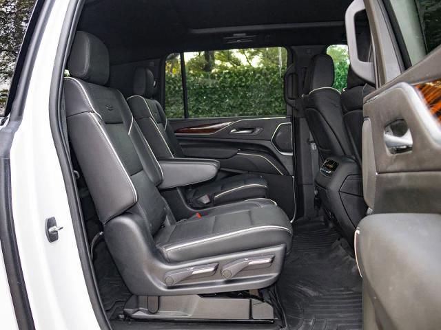 2022 Cadillac Escalade ESV Vehicle Photo in GRAPEVINE, TX 76051-8302