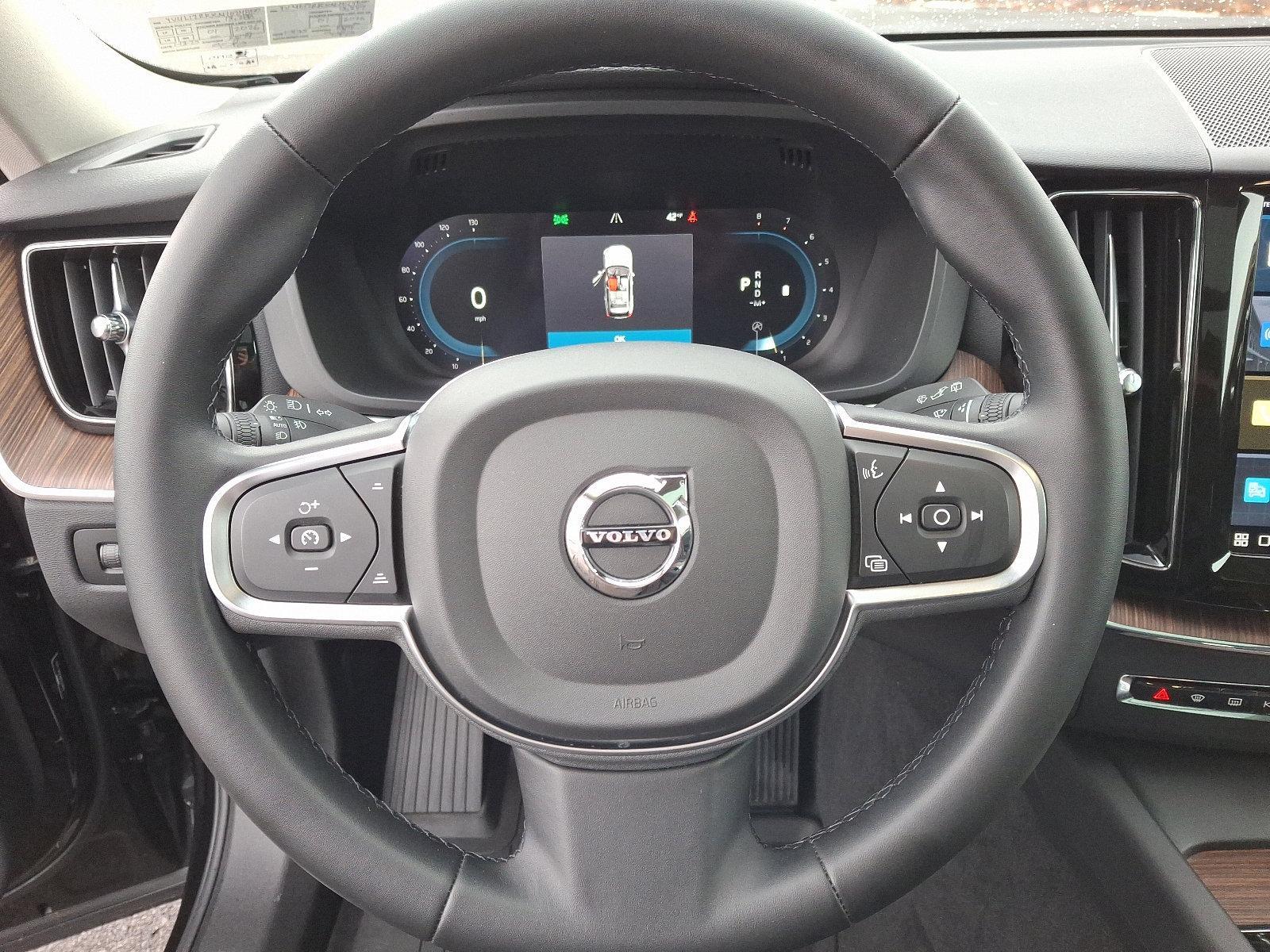 2022 Volvo XC60 Vehicle Photo in Trevose, PA 19053