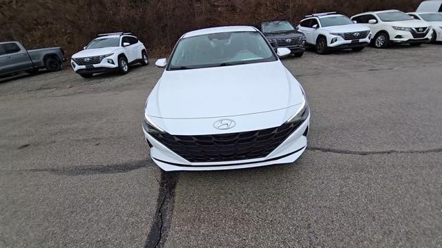 2022 Hyundai ELANTRA Vehicle Photo in Pleasant Hills, PA 15236