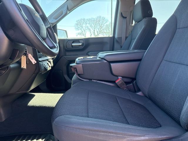 2021 Chevrolet Silverado 1500 Vehicle Photo in MANHATTAN, KS 66502-5036