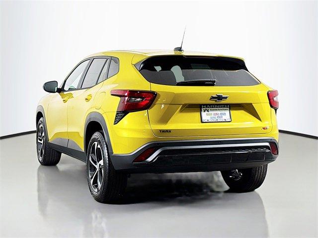 2025 Chevrolet Trax Vehicle Photo in PUYALLUP, WA 98371-4149