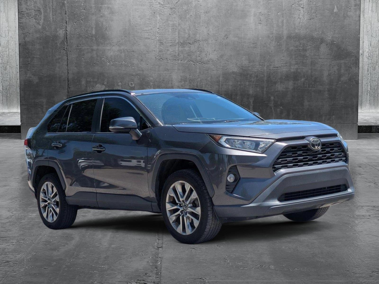 2020 Toyota RAV4 Vehicle Photo in GREENACRES, FL 33463-3207