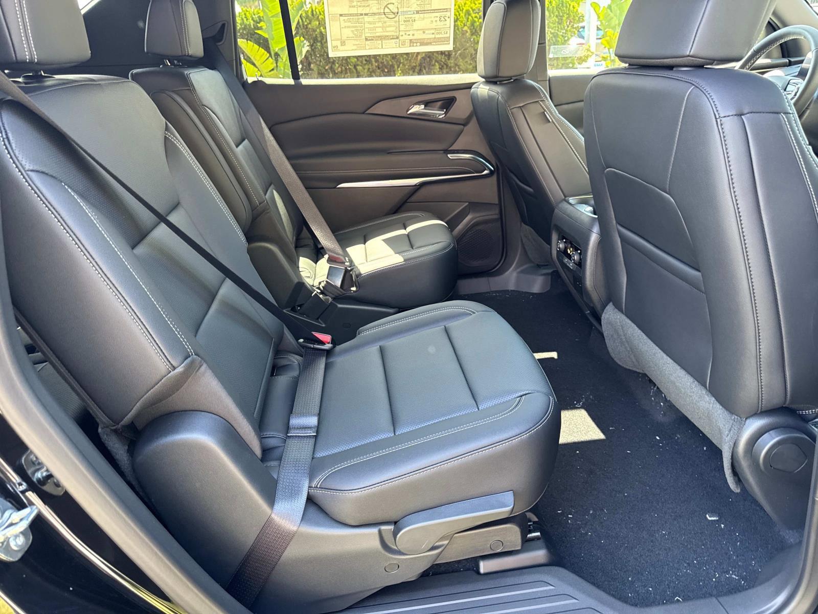 2025 Chevrolet Traverse Vehicle Photo in LOS ANGELES, CA 90007-3794