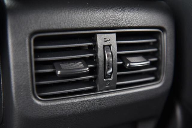 2025 Nissan Rogue Vehicle Photo in Ballwin, MO 63011