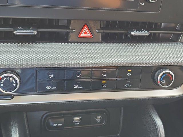 2023 Kia Sportage Vehicle Photo in Pleasant Hills, PA 15236