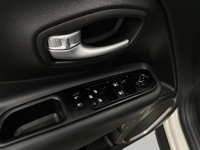 2022 Jeep Renegade Vehicle Photo in Appleton, WI 54913
