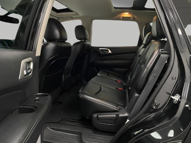 2015 Nissan Pathfinder Vehicle Photo in Appleton, WI 54913