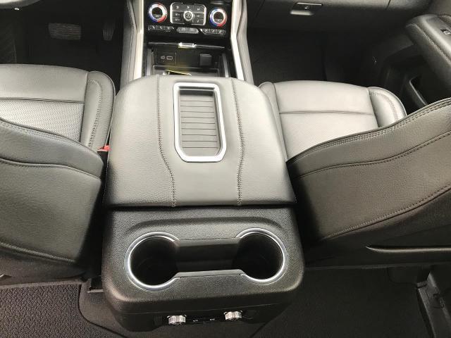 2024 GMC Yukon XL Vehicle Photo in GREEN BAY, WI 54303-3330