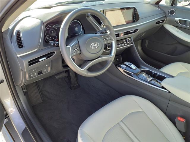 2023 Hyundai SONATA Vehicle Photo in Peoria, IL 61615