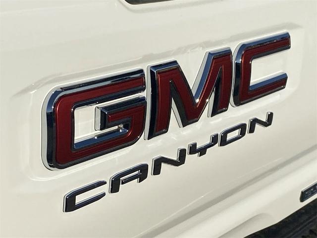 2024 GMC Canyon Vehicle Photo in GOODYEAR, AZ 85338-1310