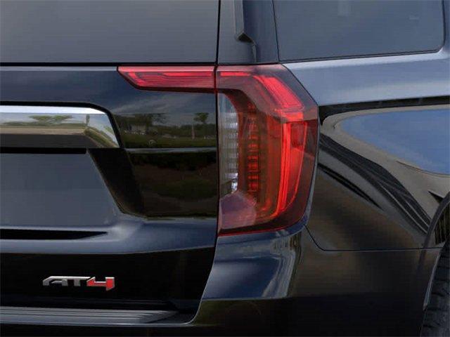 2024 GMC Yukon XL Vehicle Photo in COLLIERVILLE, TN 38017-9006