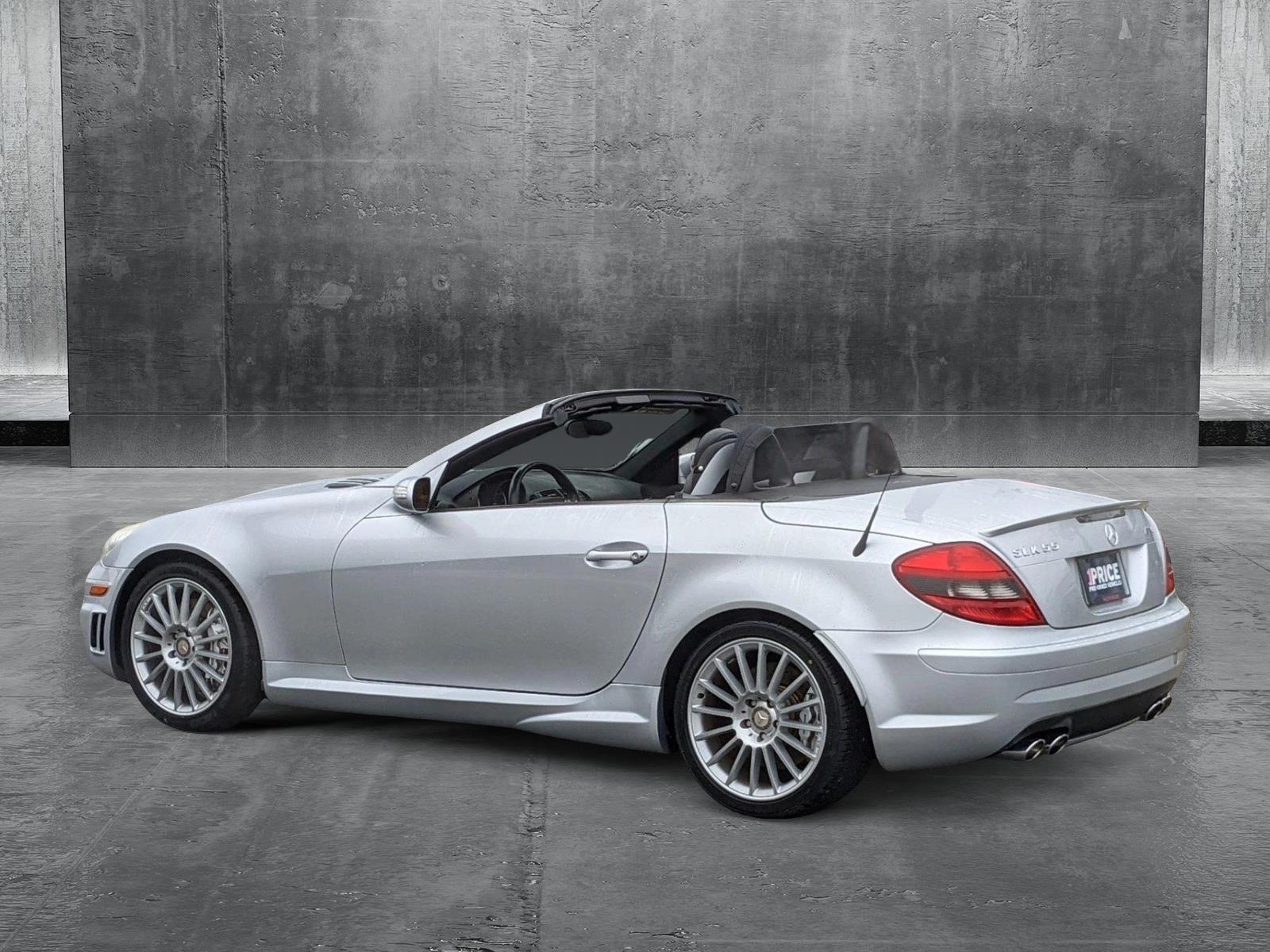 2005 Mercedes-Benz SLK-Class Vehicle Photo in Orlando, FL 32811