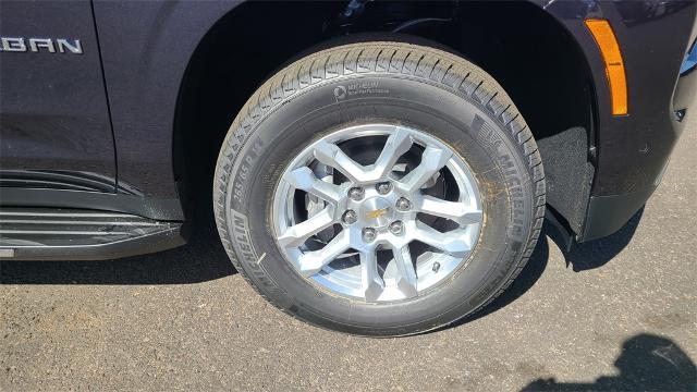 2025 Chevrolet Suburban Vehicle Photo in FLAGSTAFF, AZ 86001-6214