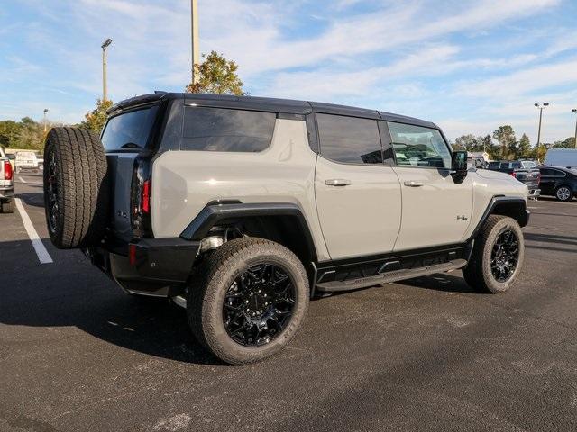 2024 GMC HUMMER EV SUV Vehicle Photo in HOMOSASSA, FL 34448-1461