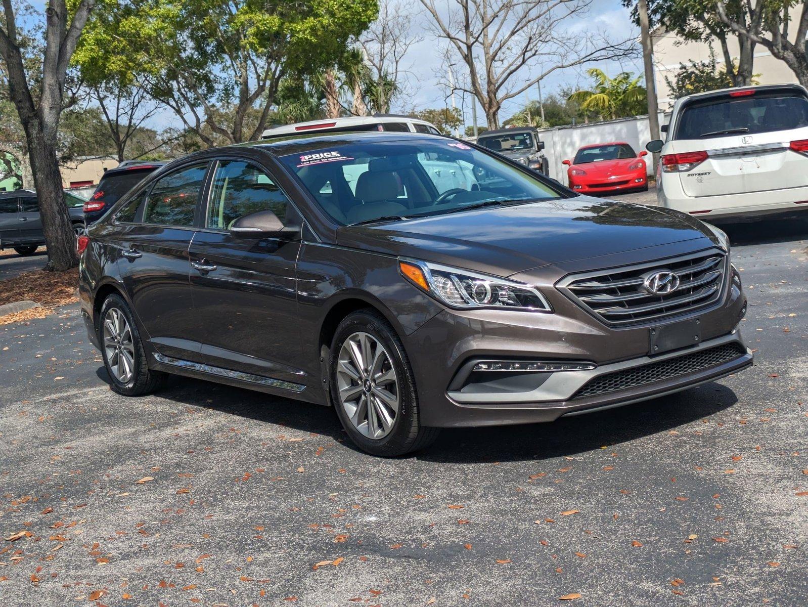 2016 Hyundai SONATA Vehicle Photo in Panama City, FL 32401