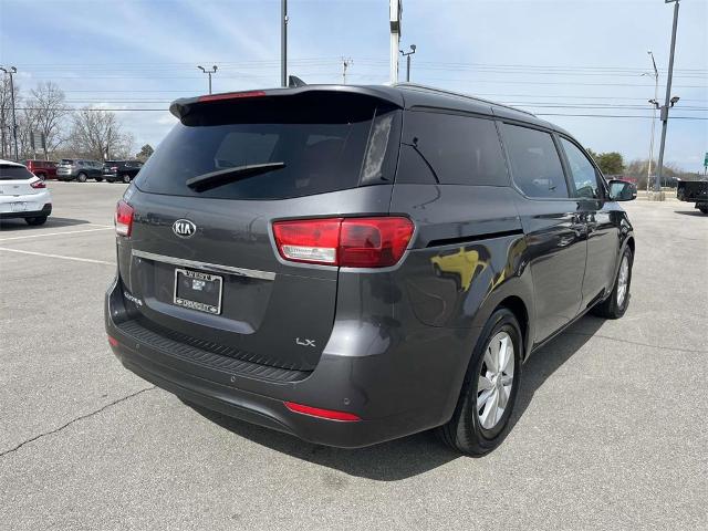 2016 Kia Sedona Vehicle Photo in ALCOA, TN 37701-3235
