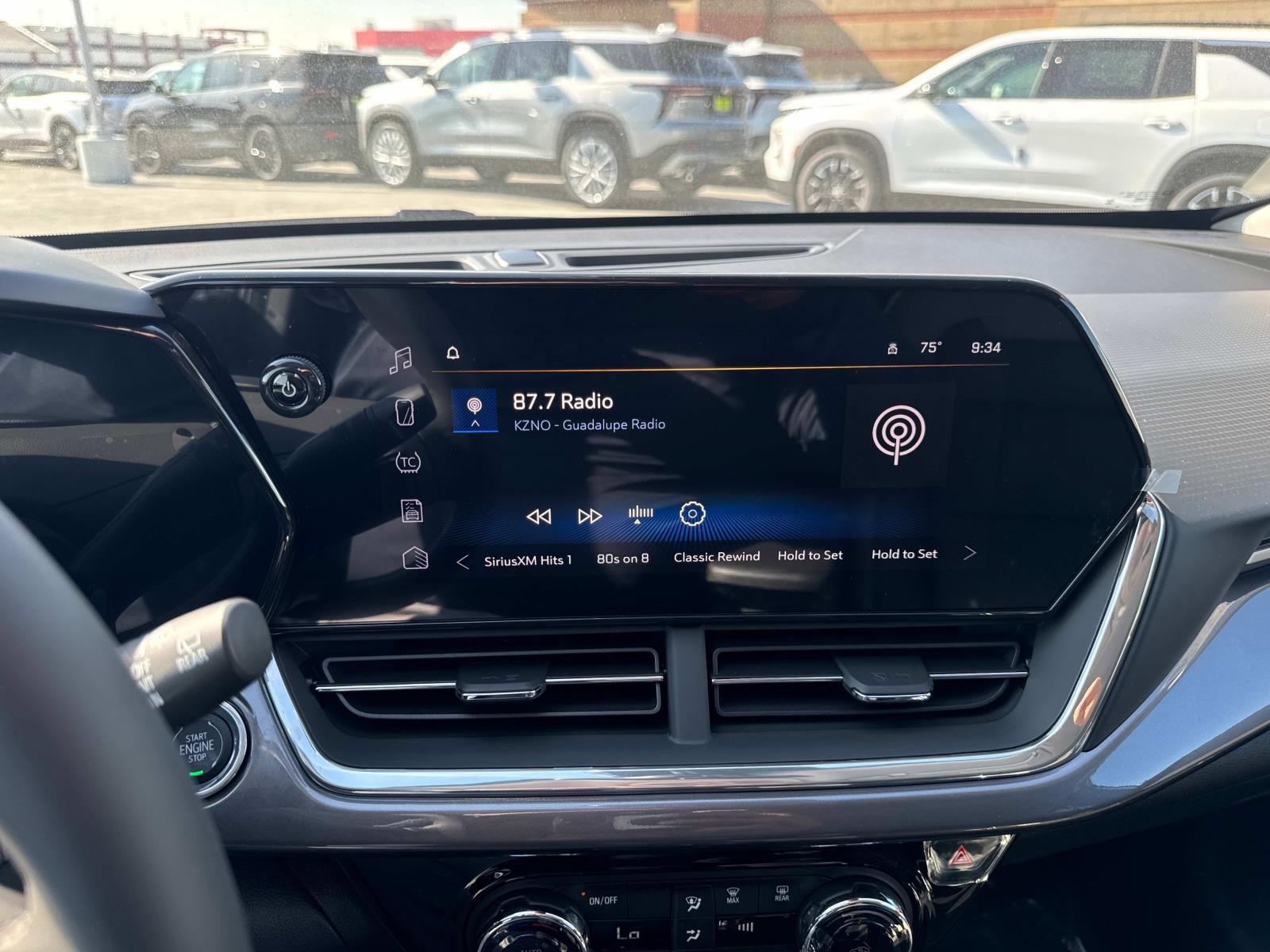 2025 Chevrolet Trax Vehicle Photo in LOS ANGELES, CA 90007-3794