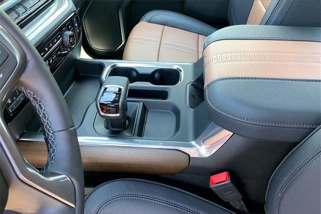 2025 Chevrolet Silverado 1500 Vehicle Photo in KANSAS CITY, MO 64114-4502