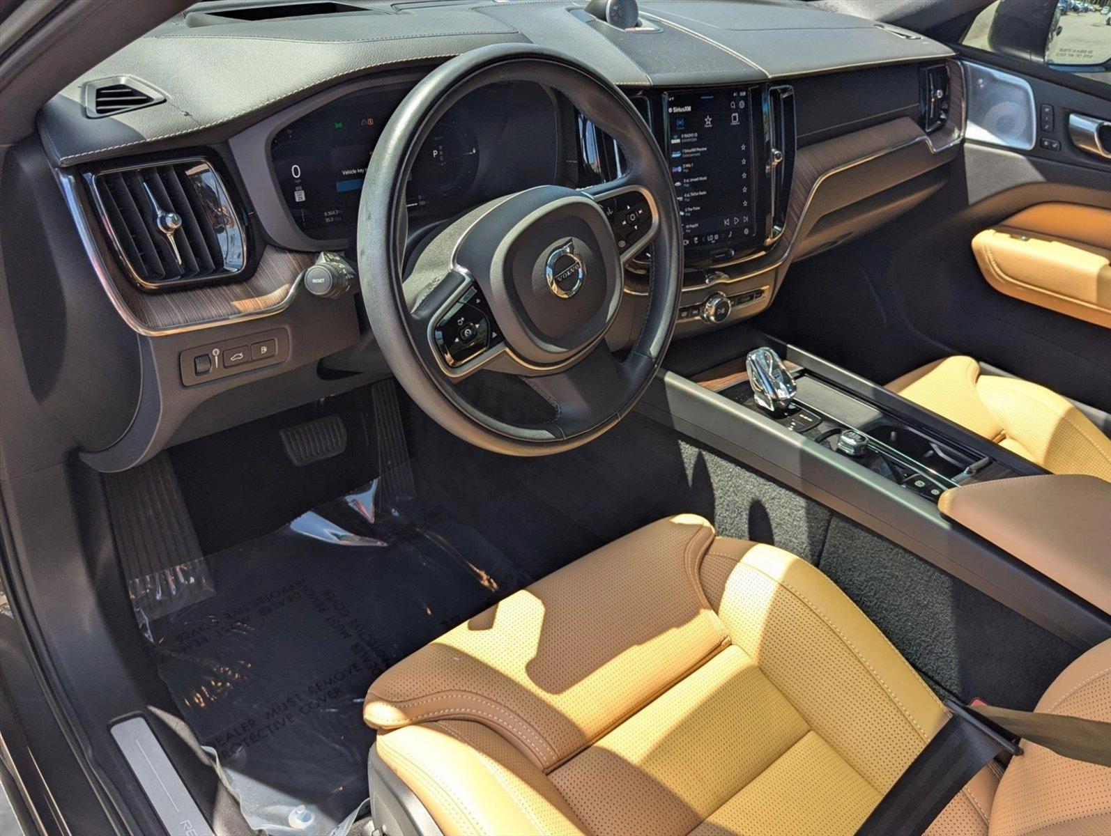 2022 Volvo XC60 Recharge Plug-In Hybrid Vehicle Photo in Delray Beach, FL 33444