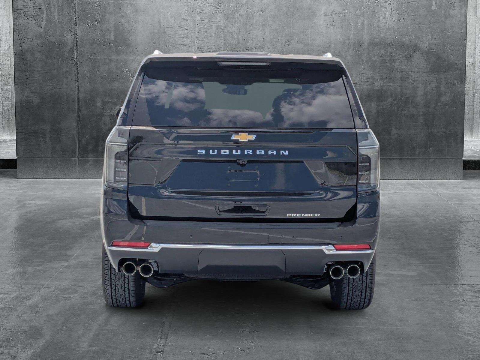 2025 Chevrolet Suburban Vehicle Photo in PEMBROKE PINES, FL 33024-6534