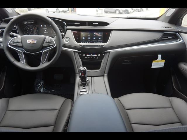 2025 Cadillac XT5 Vehicle Photo in TAMPA, FL 33612-3404