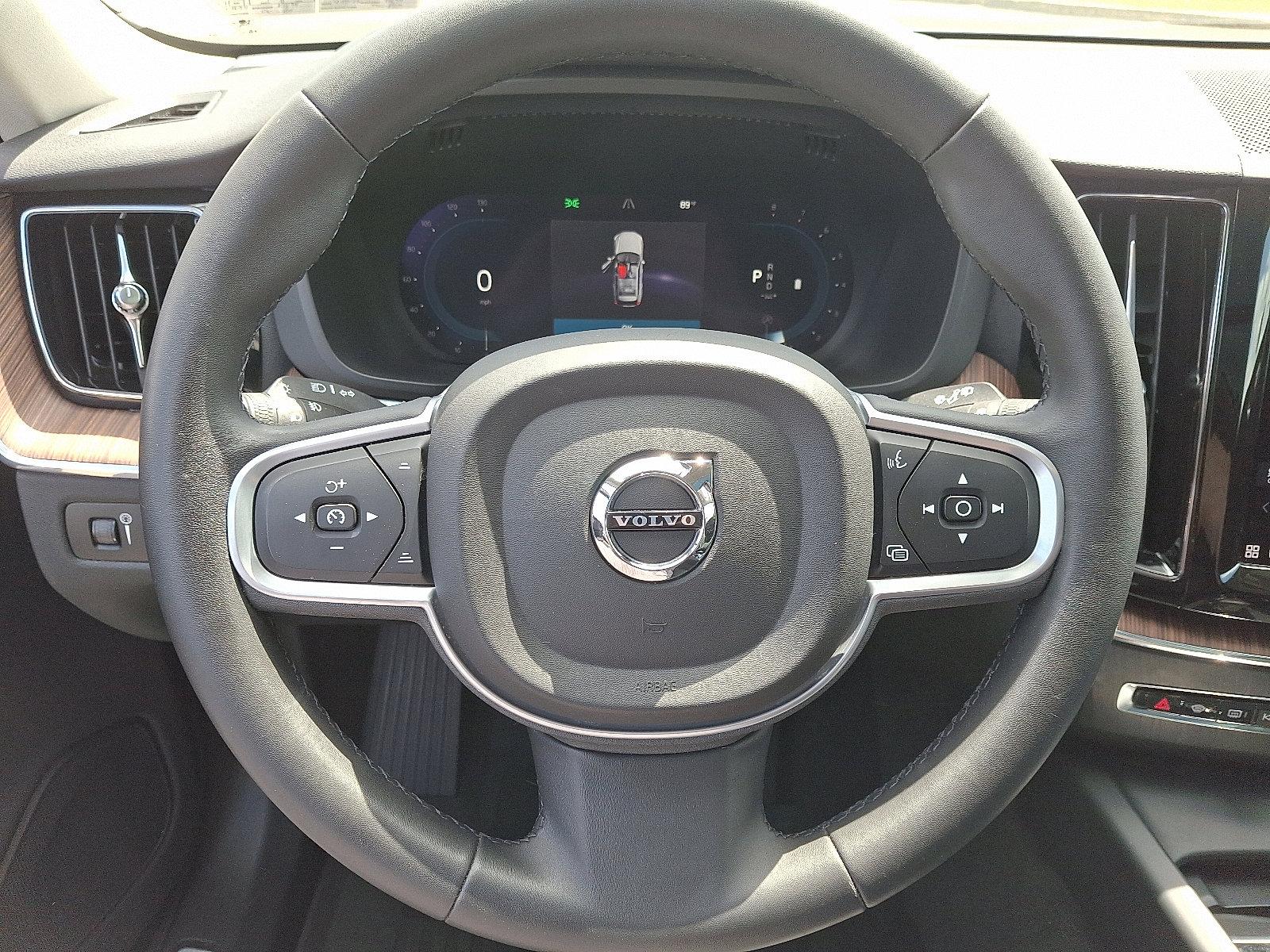 2022 Volvo XC60 Vehicle Photo in Trevose, PA 19053