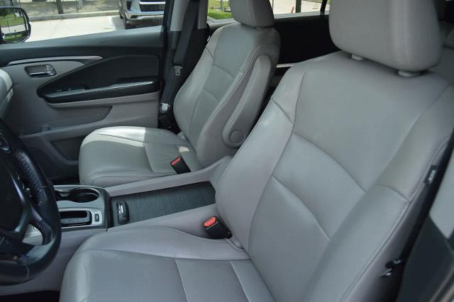 2016 Honda Pilot Vehicle Photo in Houston, TX 77090