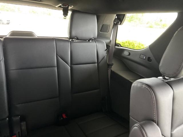 2022 Cadillac Escalade Vehicle Photo in MANHATTAN, KS 66502-5036