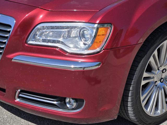 2014 Chrysler 300 Vehicle Photo in DENTON, TX 76210-9321