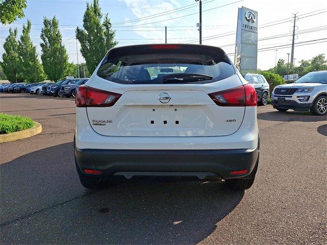 2018 Nissan Rogue Sport Vehicle Photo in Willow Grove, PA 19090