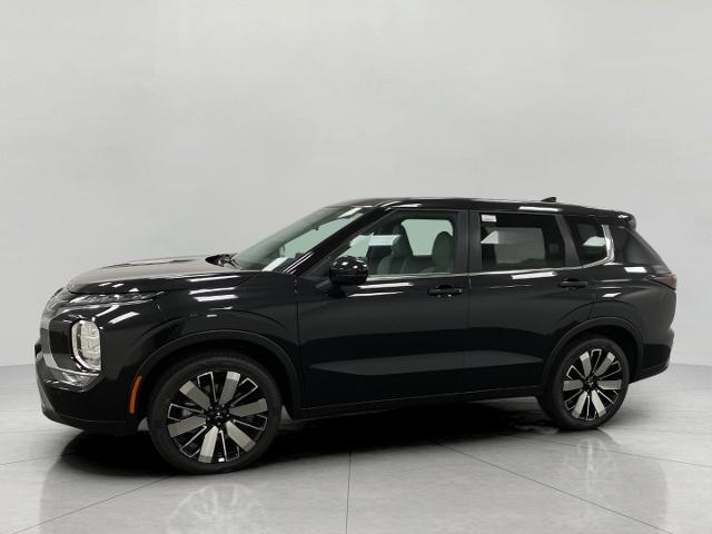 2025 Mitsubishi Outlander Vehicle Photo in Appleton, WI 54913