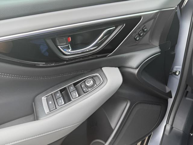 2025 Subaru Outback Vehicle Photo in Green Bay, WI 54304