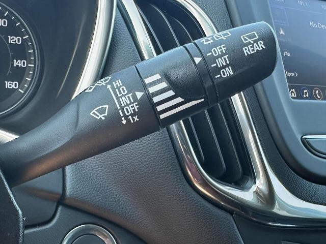 2022 Chevrolet Equinox Vehicle Photo in Roslyn, NY 11576