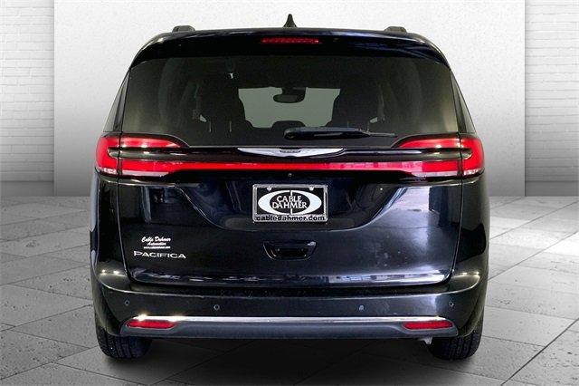 2022 Chrysler Pacifica Vehicle Photo in KANSAS CITY, MO 64114-4502