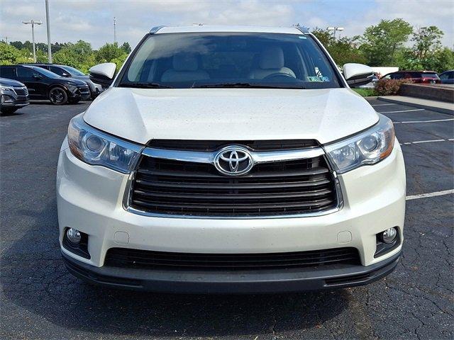 2016 Toyota Highlander Vehicle Photo in LANCASTER, PA 17601-0000