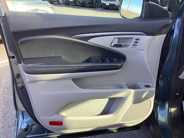 2022 Honda Pilot Vehicle Photo in Gardner, MA 01440