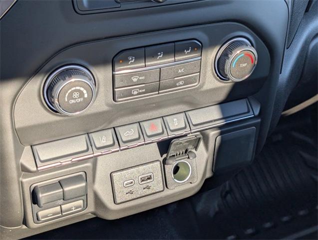 2025 Chevrolet Silverado 3500 HD Vehicle Photo in ENGLEWOOD, CO 80113-6708