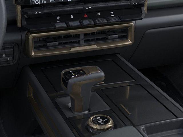 2025 GMC HUMMER EV SUV Vehicle Photo in DANBURY, CT 06810-5034