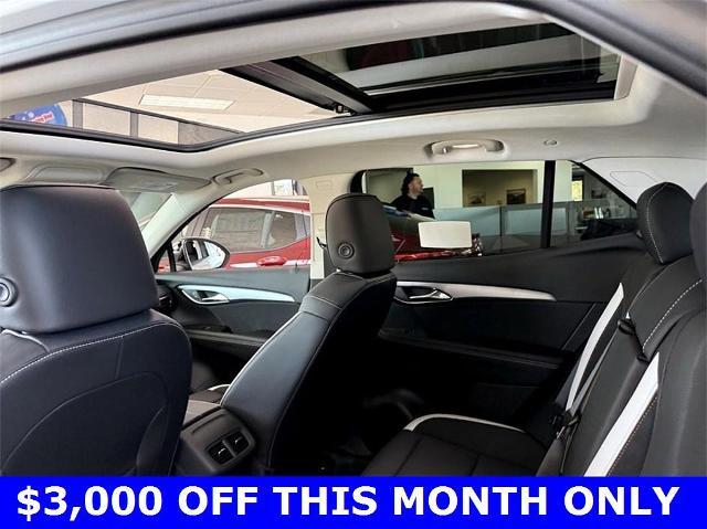 2025 Buick Envision Vehicle Photo in CHICOPEE, MA 01020-5001