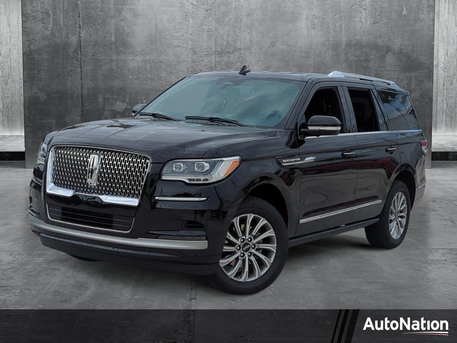 2024 Lincoln Navigator Vehicle Photo in Pembroke Pines, FL 33027