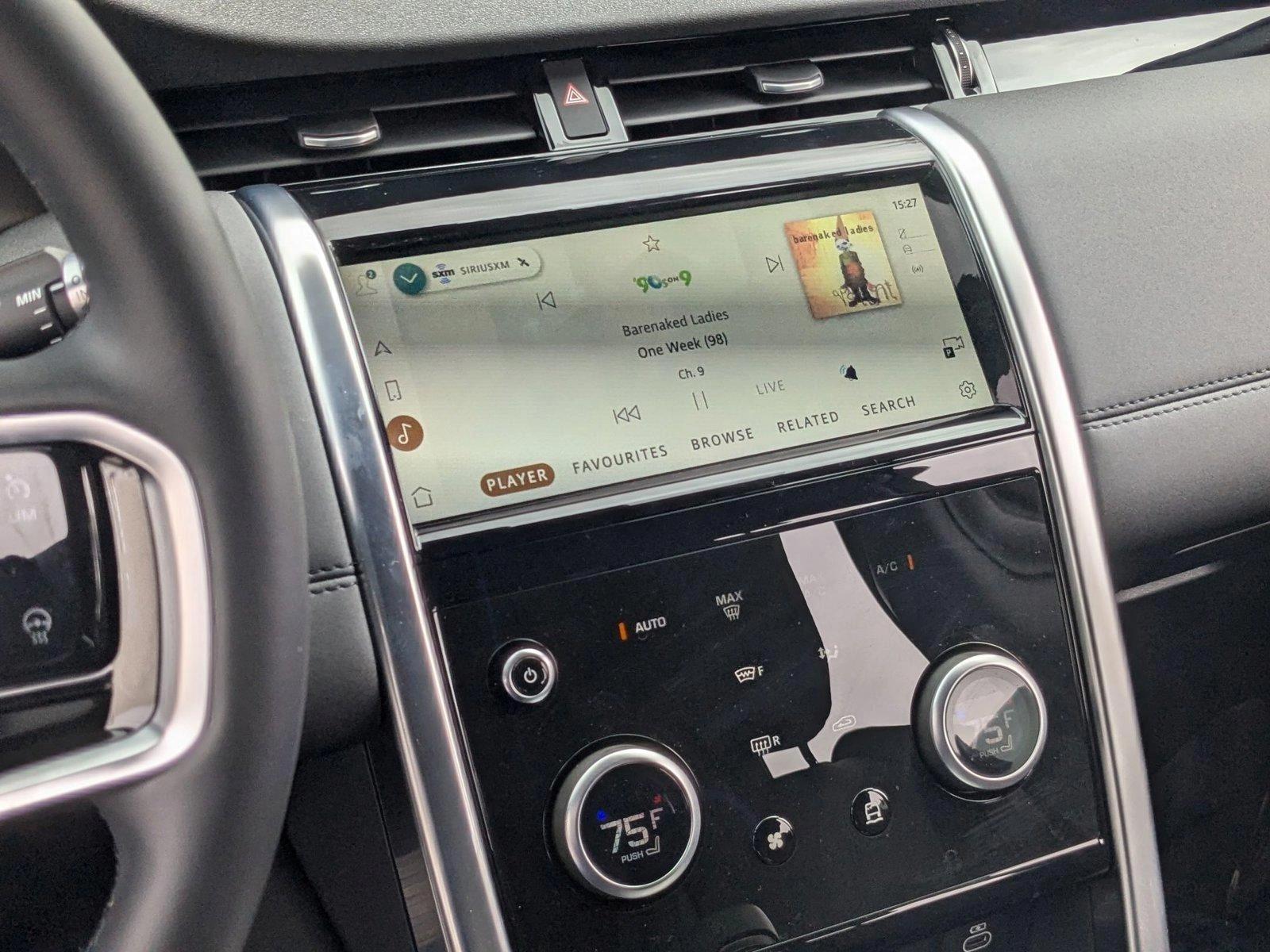 2022 Land Rover Discovery Sport Vehicle Photo in Towson, MD 21204