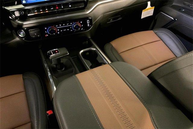2024 Chevrolet Silverado 1500 Vehicle Photo in KANSAS CITY, MO 64114-4502