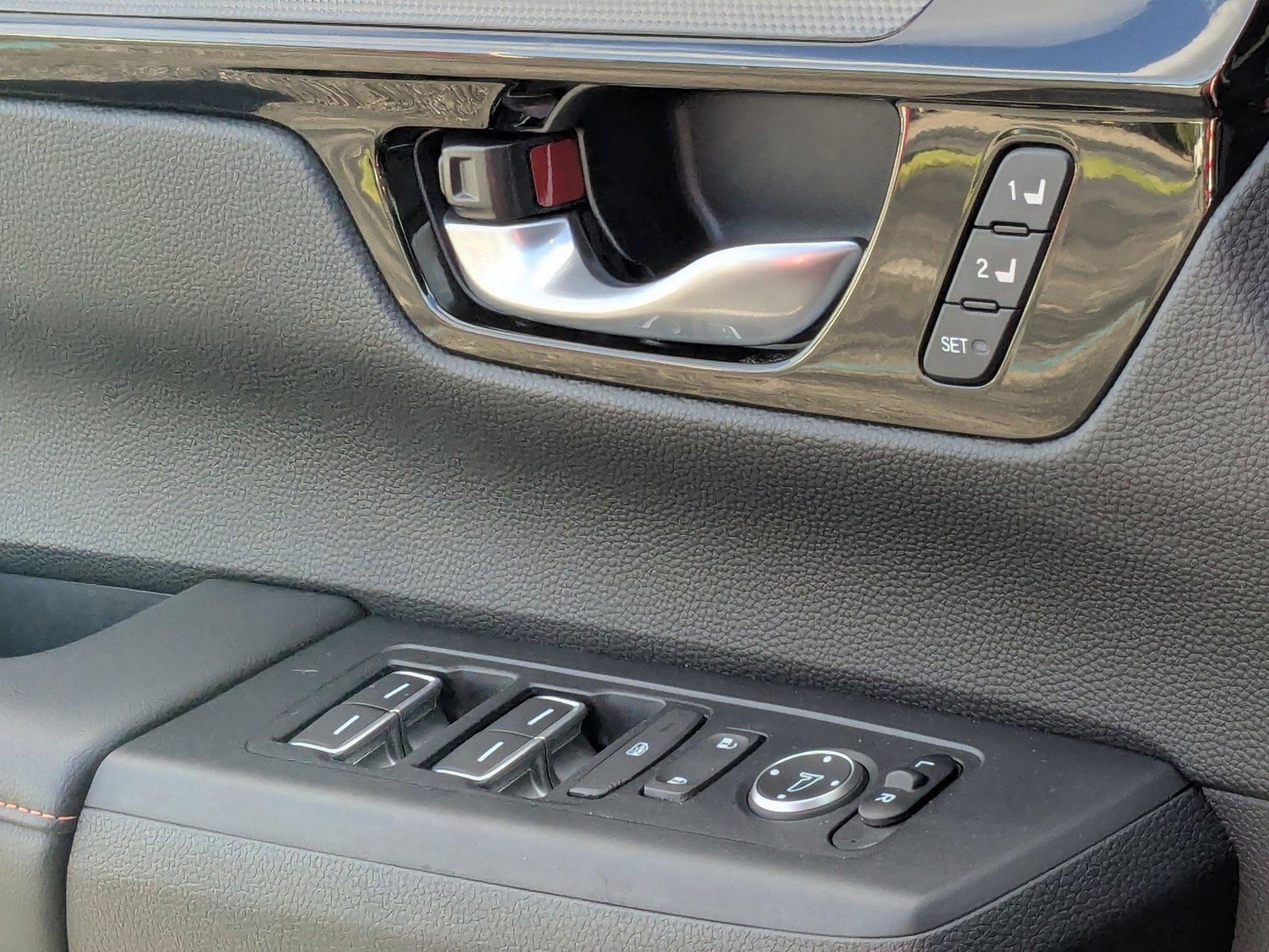 2023 Honda CR-V Hybrid Vehicle Photo in Miami, FL 33015