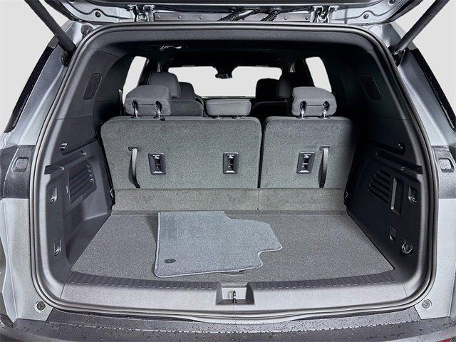 2025 Chevrolet Traverse Vehicle Photo in PUYALLUP, WA 98371-4149