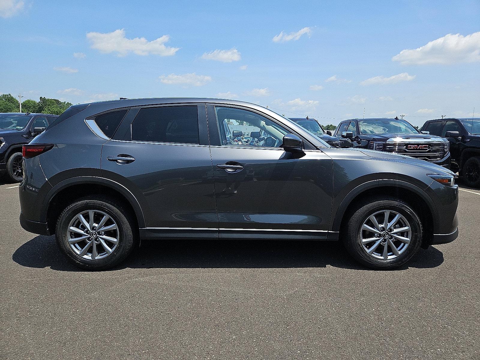 2022 Mazda CX-5 Vehicle Photo in Trevose, PA 19053